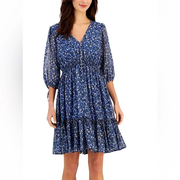 Taylor | Dresses | Taylor Petite Vneck Smockedwaist Fit Flare Dress Size 6p  | Poshmark